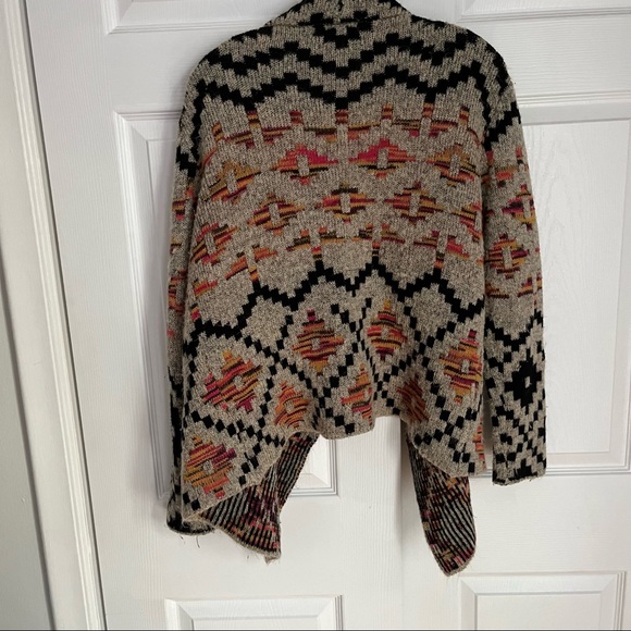 AZTEC PRINT OPEN WATERFALL COZY SWEATER BY JOHN FASHION - Picture 4 of 9